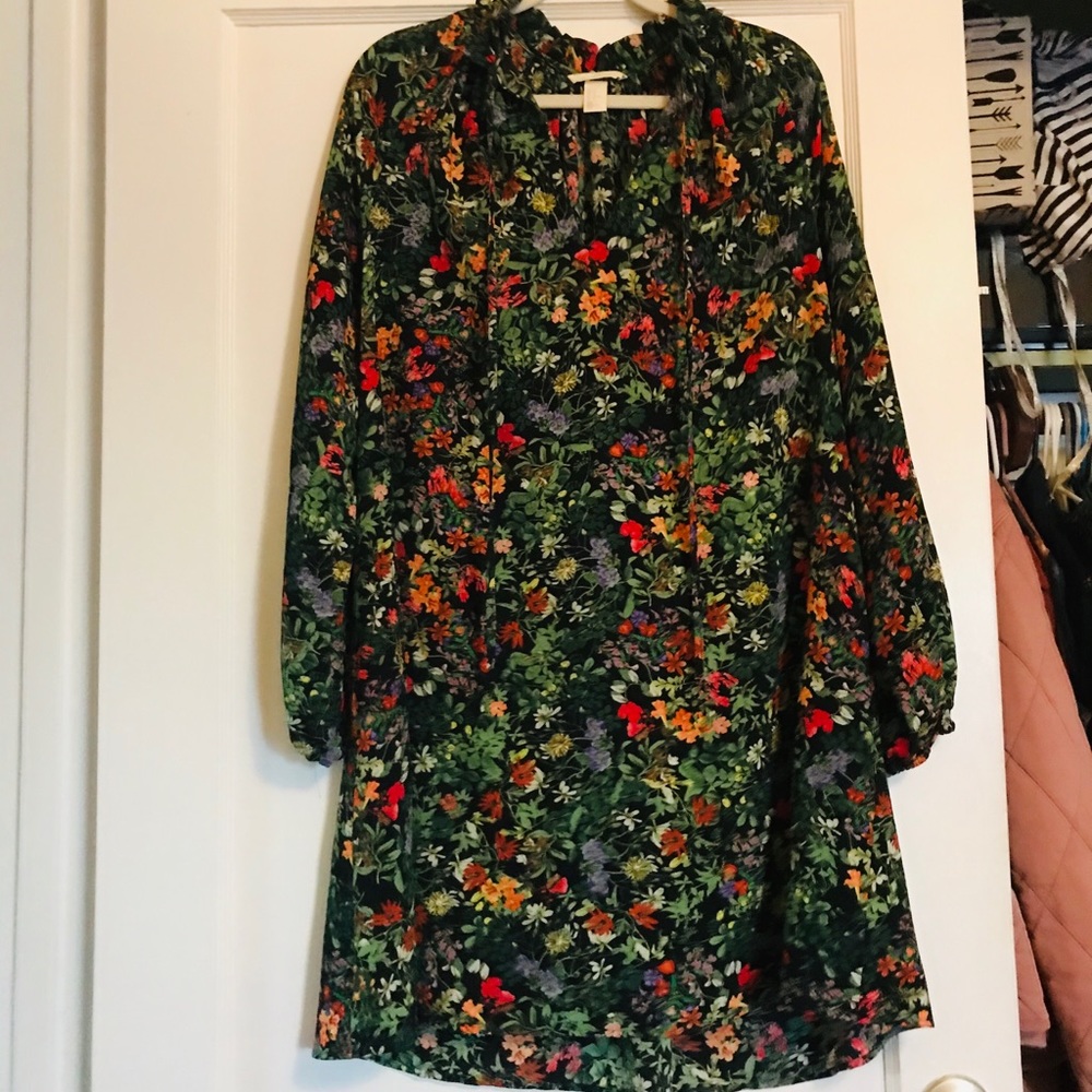 Long sleeve floral midi dress